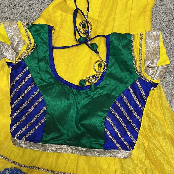 Yellow Chniya Choli - Picture 5 of 6